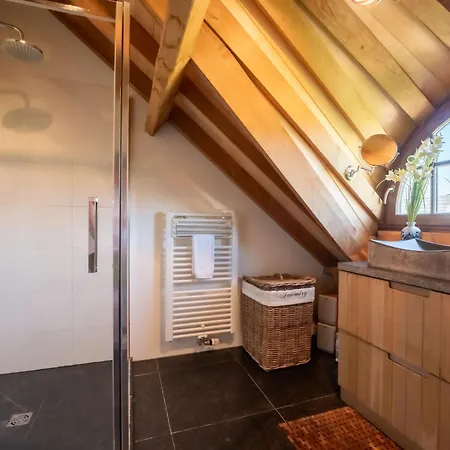 Villa Rosetree With Sauna And Pool Table By Interhome *